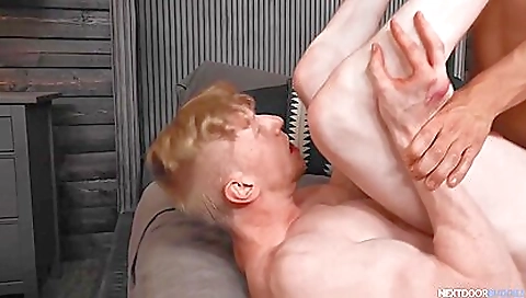 Hot blonde does a sexy with negotiations jiggle