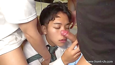 Sexy chick gets a hot creampie