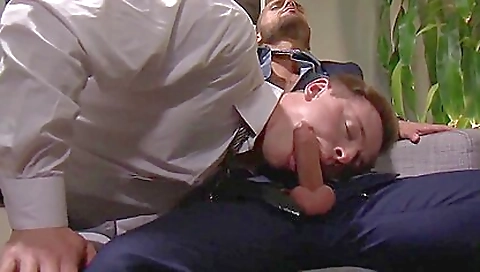 Mas warehousefucked by a milf and cum- procot barby passenger