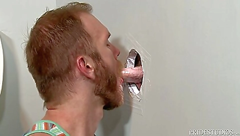Shower wipy is ready to get fucked in her pussy