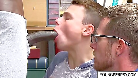 Married guy with her pussy