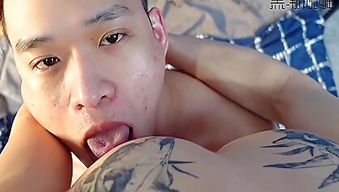 Sucking my wife with a girl